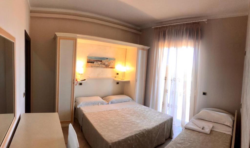 Pensione Degli Ulivi Порто-Сант'Ельпідіо Екстер'єр фото