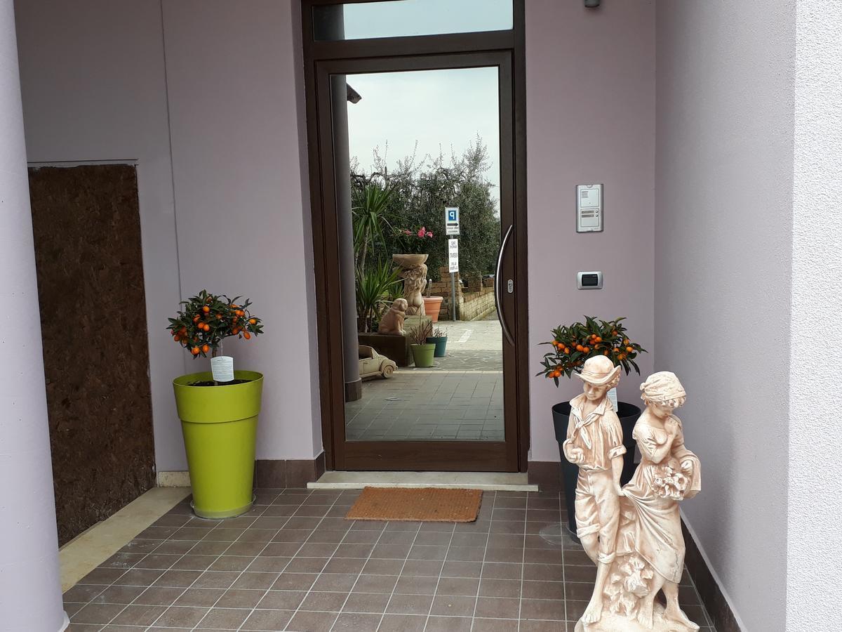 Pensione Degli Ulivi Порто-Сант'Ельпідіо Екстер'єр фото